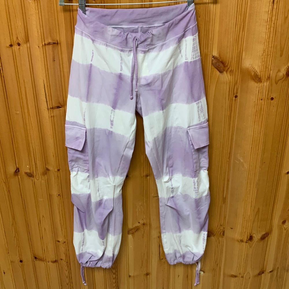 Blue Fish Yoga Pants Size Small - New